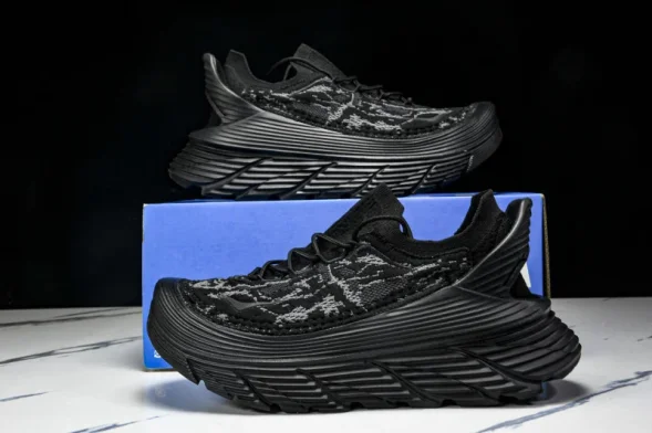 Hoka Restore TS 1169150 CRBN 