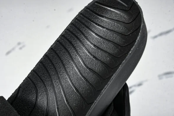 Hoka Restore TS 1169150 CRBN 