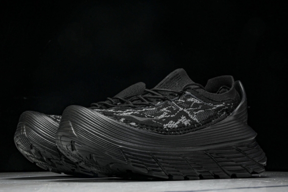 Hoka Restore TS 1169150 CRBN 