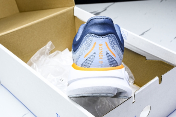 HOKA Bondi 9 1162011 DNP 