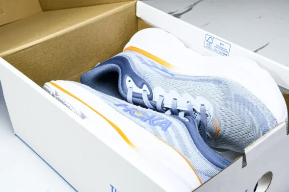 HOKA Bondi 9 1162011 DNP 