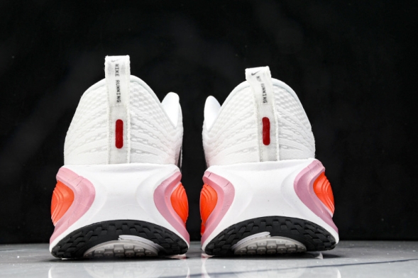 Nike Air ZoomX Vomero 18 Plus HM6805 120  