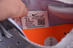 Nike Zoom VaporFly Next% 3 FV2305-900
