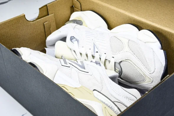 New Balance 9060 U9060WHT 