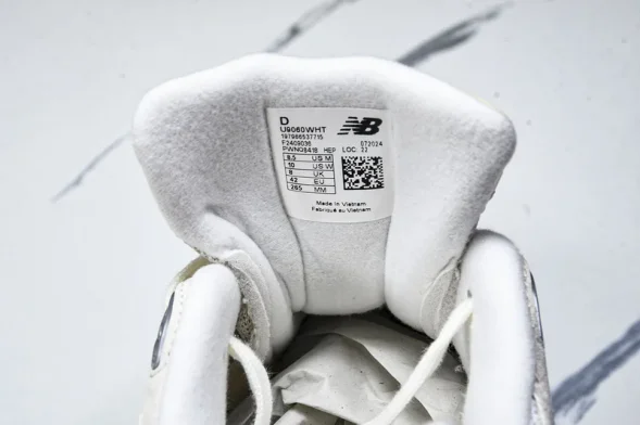 New Balance 9060 U9060WHT 