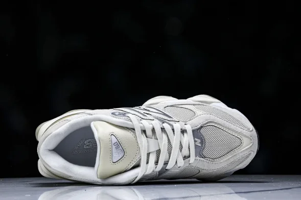 New Balance 9060 U9060WHT 