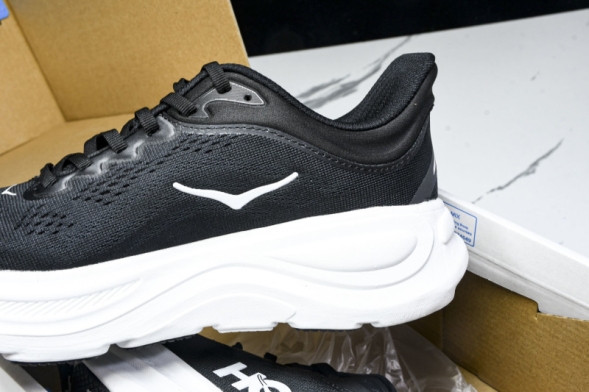 HOKA Bondi 9 1162012 BWHT 