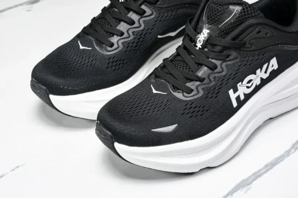 HOKA Bondi 9 1162012 BWHT 