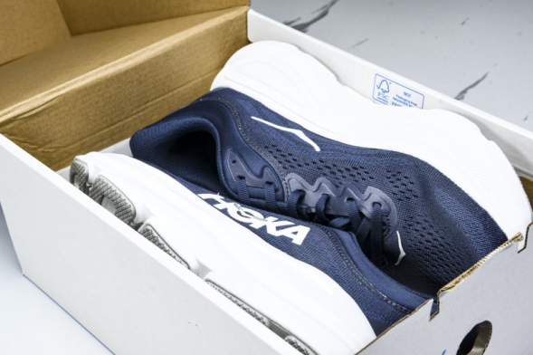 HOKA Bondi 9 1162011 VYN 