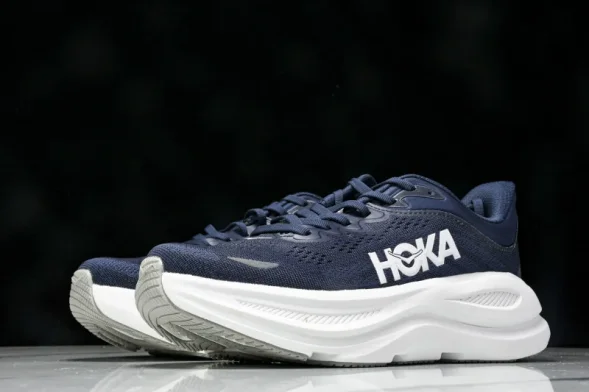 HOKA Bondi 9 1162011 VYN 