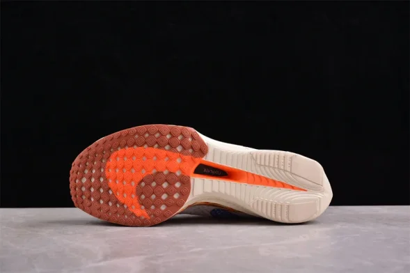 Nike Zoom VaporFly Next% 3 FQ7676-100 
