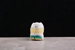 Nike Zoom Vomero 5 SP FZ8361-100