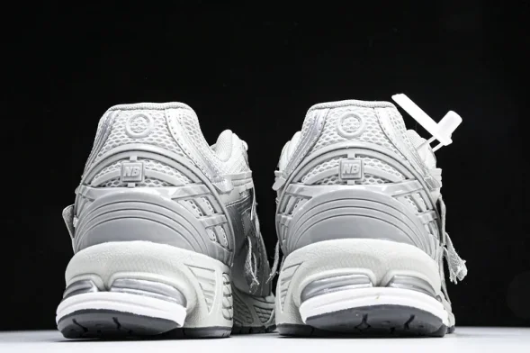 New Balance 1906 M1906AG  