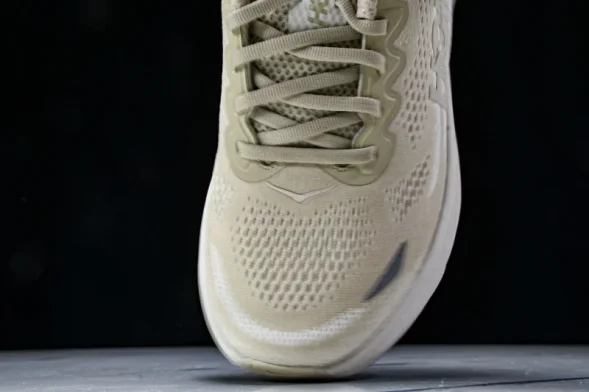HOKA Bondi 9 1162011 OLTM 