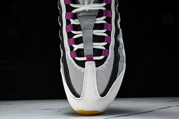 Nike Air Max 95 x Eric Koston HF7545-100 