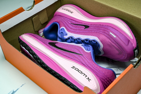 Nike Air ZoomX Vomero Plus HV6154 400 