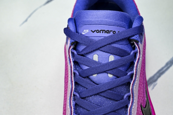 Nike Air ZoomX Vomero Plus HV6154 400 