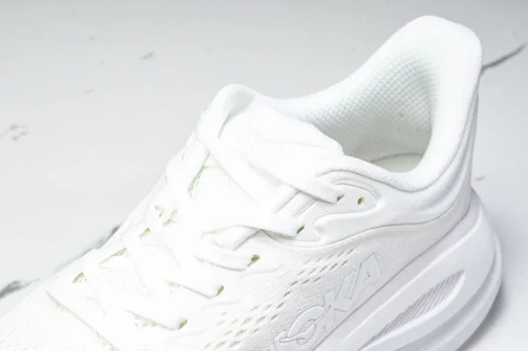 HOKA Bondi 9 1162012 WWH 