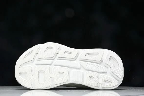 HOKA Bondi 9 1162012 WWH 