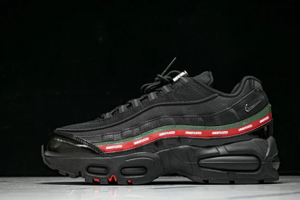 Nike Air Max 95 x Undefeated IB4453-001 