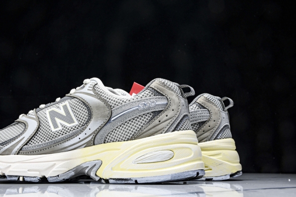 New Balance 530 MR530TG 