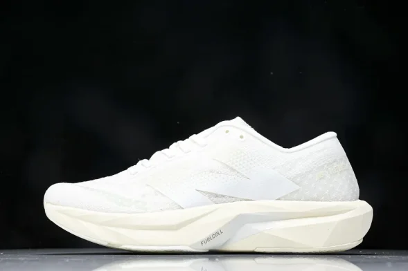 New Balance FuelCell Rebel V4 WFCXLJ4 