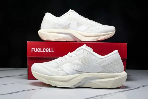 New Balance FuelCell Rebel V4 WFCXLJ4 