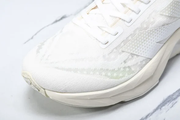 New Balance FuelCell Rebel V4 WFCXLJ4 