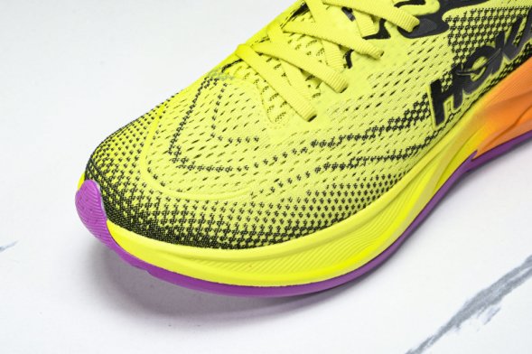 Hoka Rincon 4 1155130 HKC 