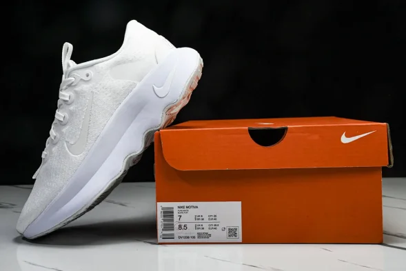 Nike Motiva DV1238-106 