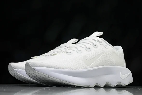 Nike Motiva DV1238-106 