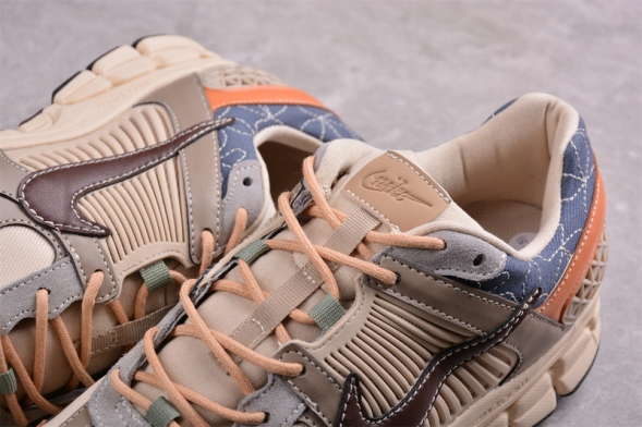 Nike Zoom Vomero 5 SP FZ5051-121 