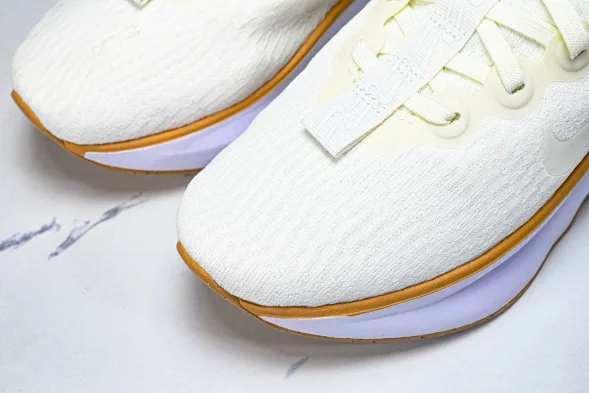 Nike Motiva DV1238 107 