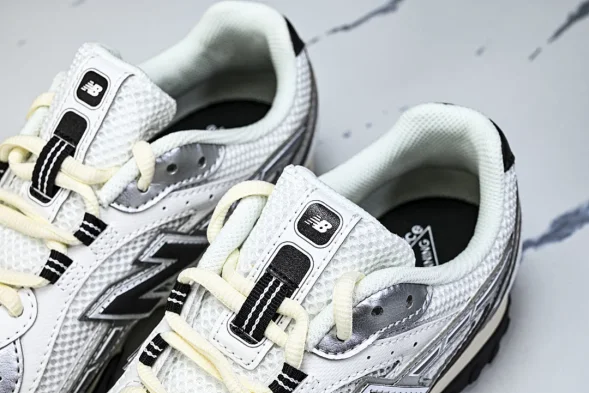 New Balance 204 U204LSW 