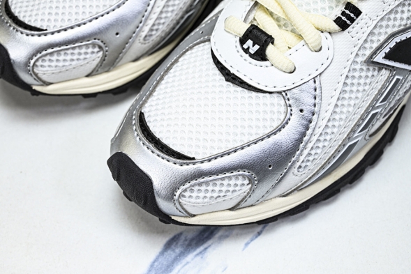 New Balance 204 U204LSW 