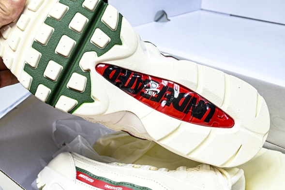 Nike Air Max 95 x Undefeated IB4453-100 