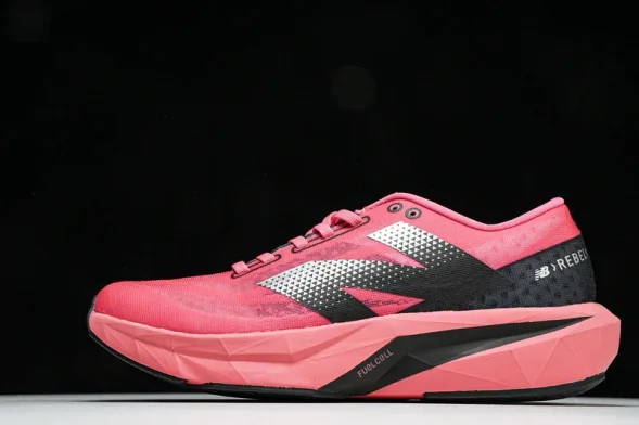 New Balance FuelCell Rebel V4 MRCXWG4 
