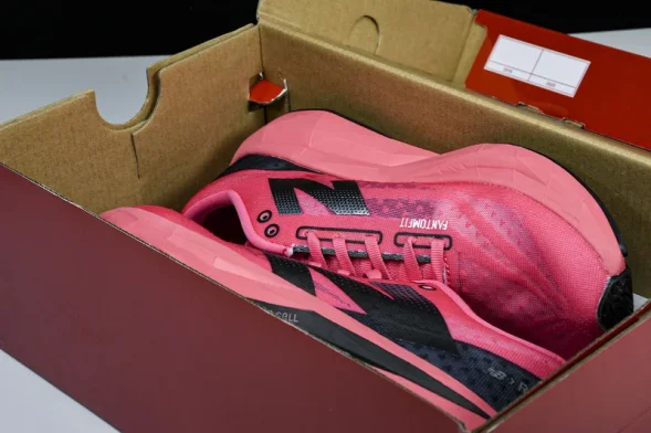 New Balance FuelCell Rebel V4 MRCXWG4 