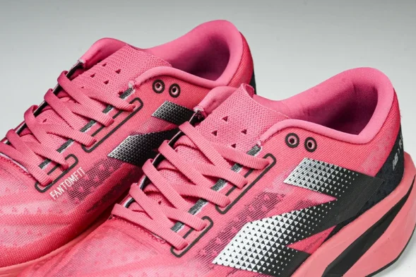New Balance FuelCell Rebel V4 MRCXWG4 