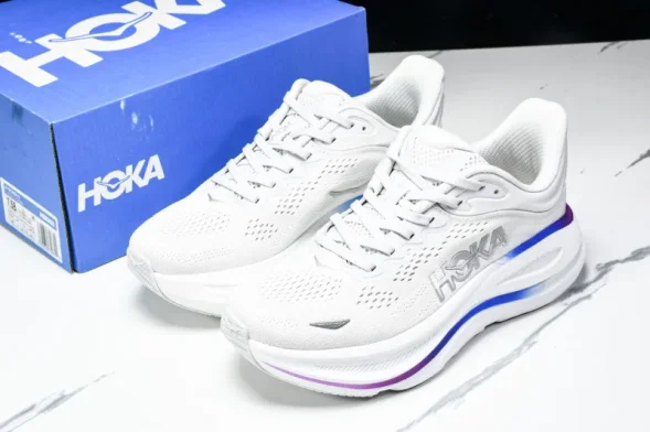 HOKA Bondi 9 1162012 CYWH 
