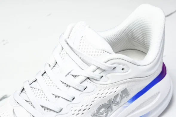 HOKA Bondi 9 1162012 CYWH 