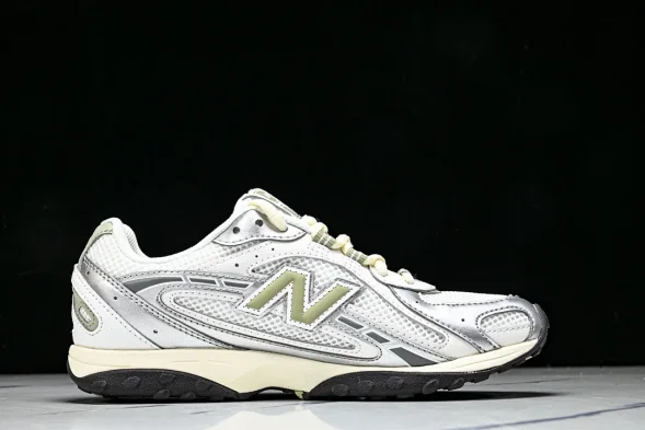New Balance 204 U204LSWB 
