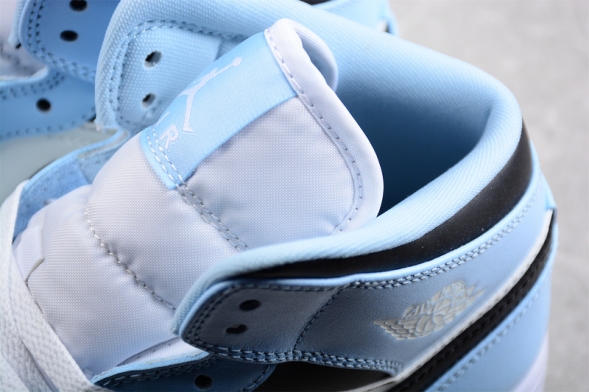 Nike Air Jordan 1 Mid University Blue 555112-401 