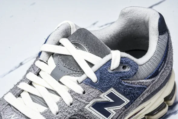 New Balance 2002R M2002REL 