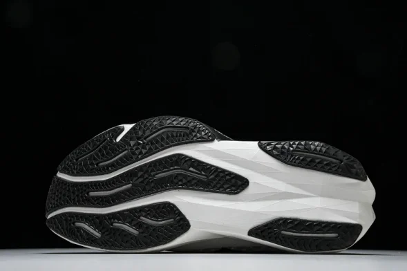 New Balance FuelCell Rebel V4 MRCELK4  