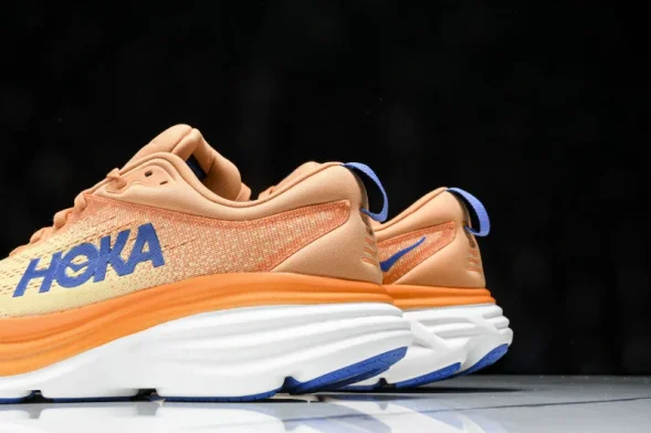HOKA Bondi 8 1123202 IMON 