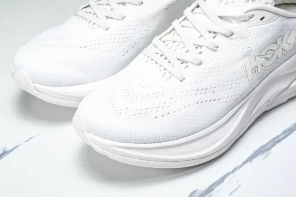 Hoka Rincon 4 1155131 WWH 