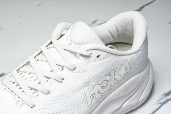 Hoka Rincon 4 1155131 WWH 