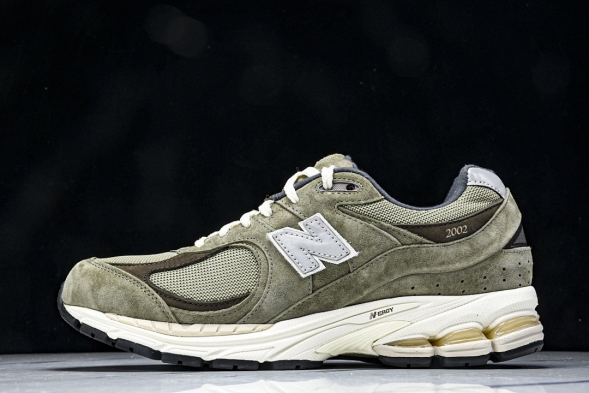 New Balance 2002R M2002RHN 