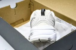 New Balance 530 MR530SH